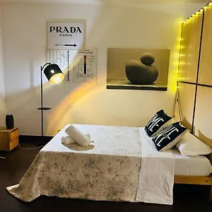 https://prada-apartment.italymilanhotels.net